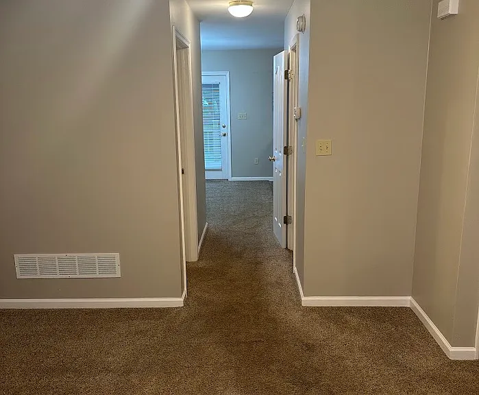 878 Poplar St — Photo 4