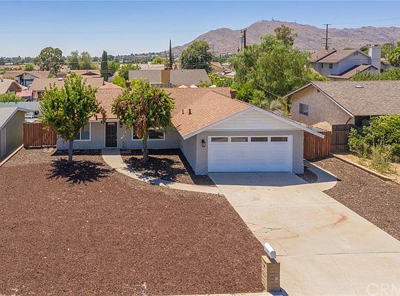 4th image of 12035 Marigold Ave