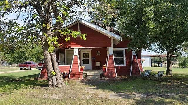 1st image of 301 McFarland St