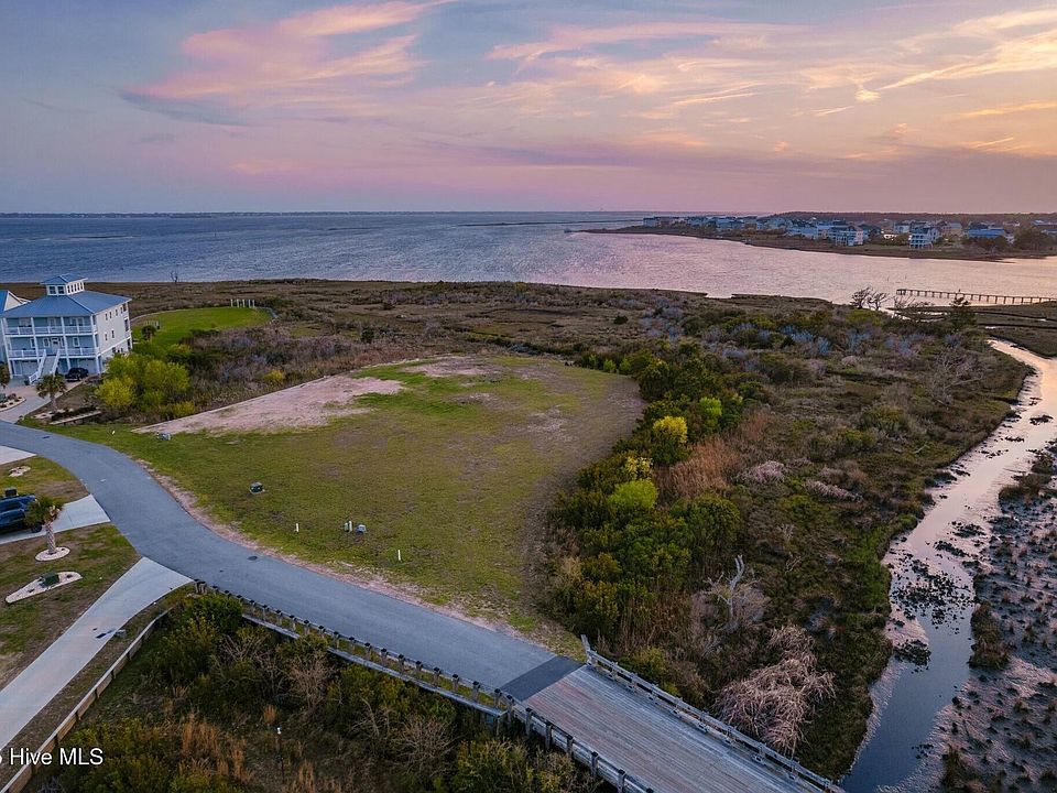 1st image of 614 Fishermans Point