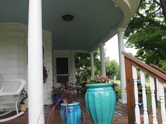 4th image of 301 N Cleveland Ave