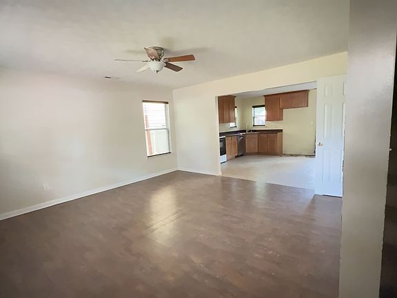 4th image of 3605 Shell Rd