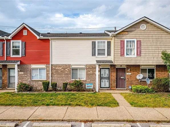 7407 Otis Ct, Cleveland, OH 44104