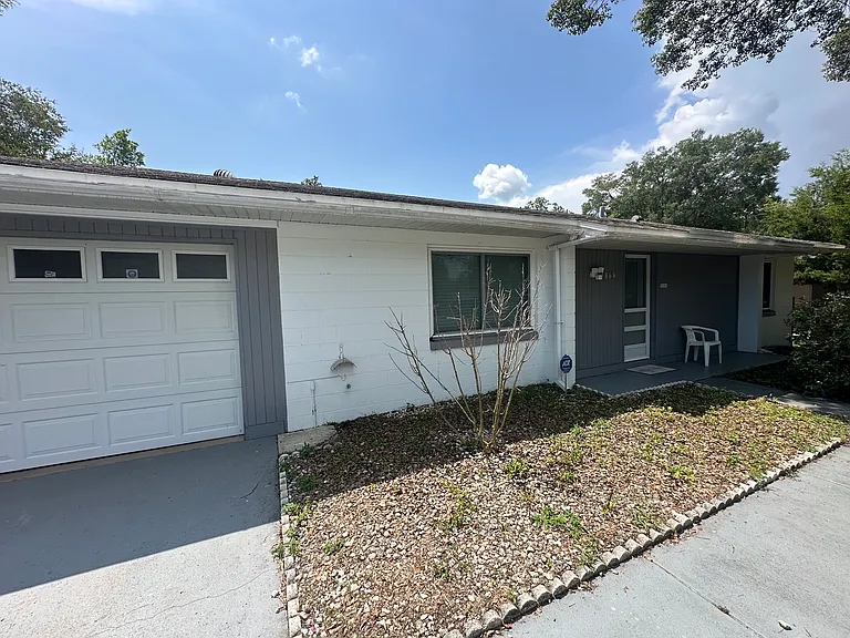 1864 W Gardenia Dr — Photo 2