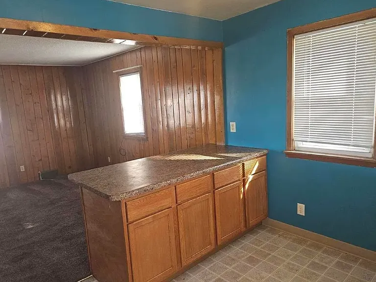 515 Winona St #1 — Photo 3