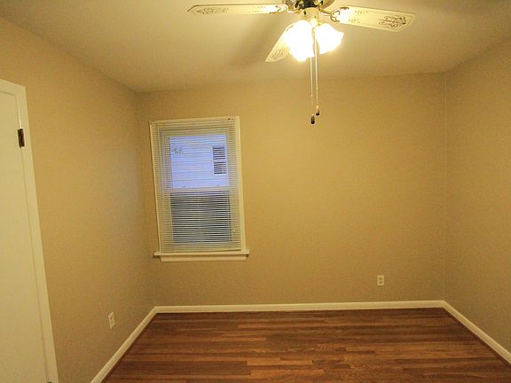 5th image of 123 Birchwood Dr