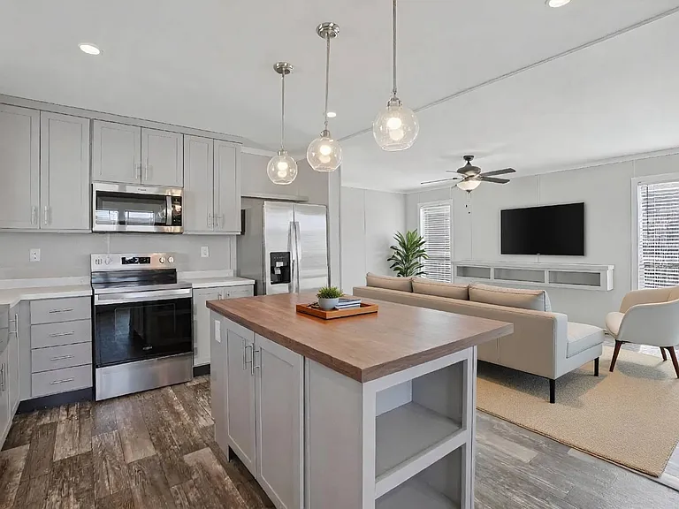 1612 Swallowtail Dr — Photo 9