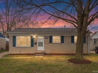 9257 Washington St, Romulus, MI 48174