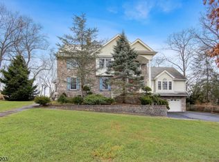 109 Old Homestead Rd, Wayne, NJ 07470