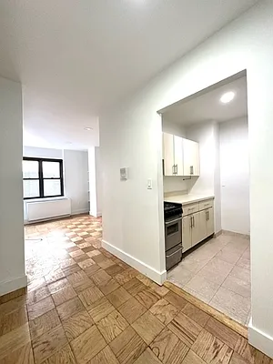 Rented by Mossanen Group | media 15