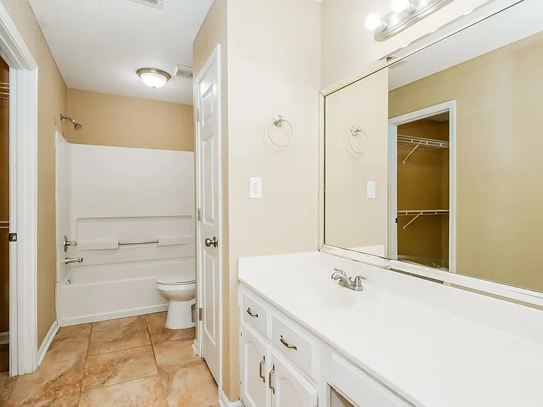 6916 Fox Briar Cv — Photo 10