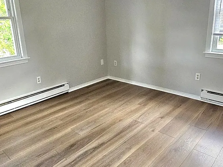220 Glen Haven Rd #4 — Photo 4