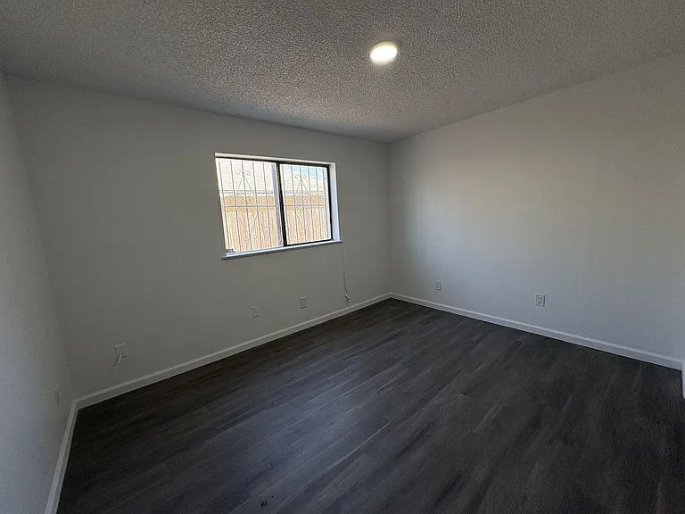 6313 Hermosa St — Photo 15