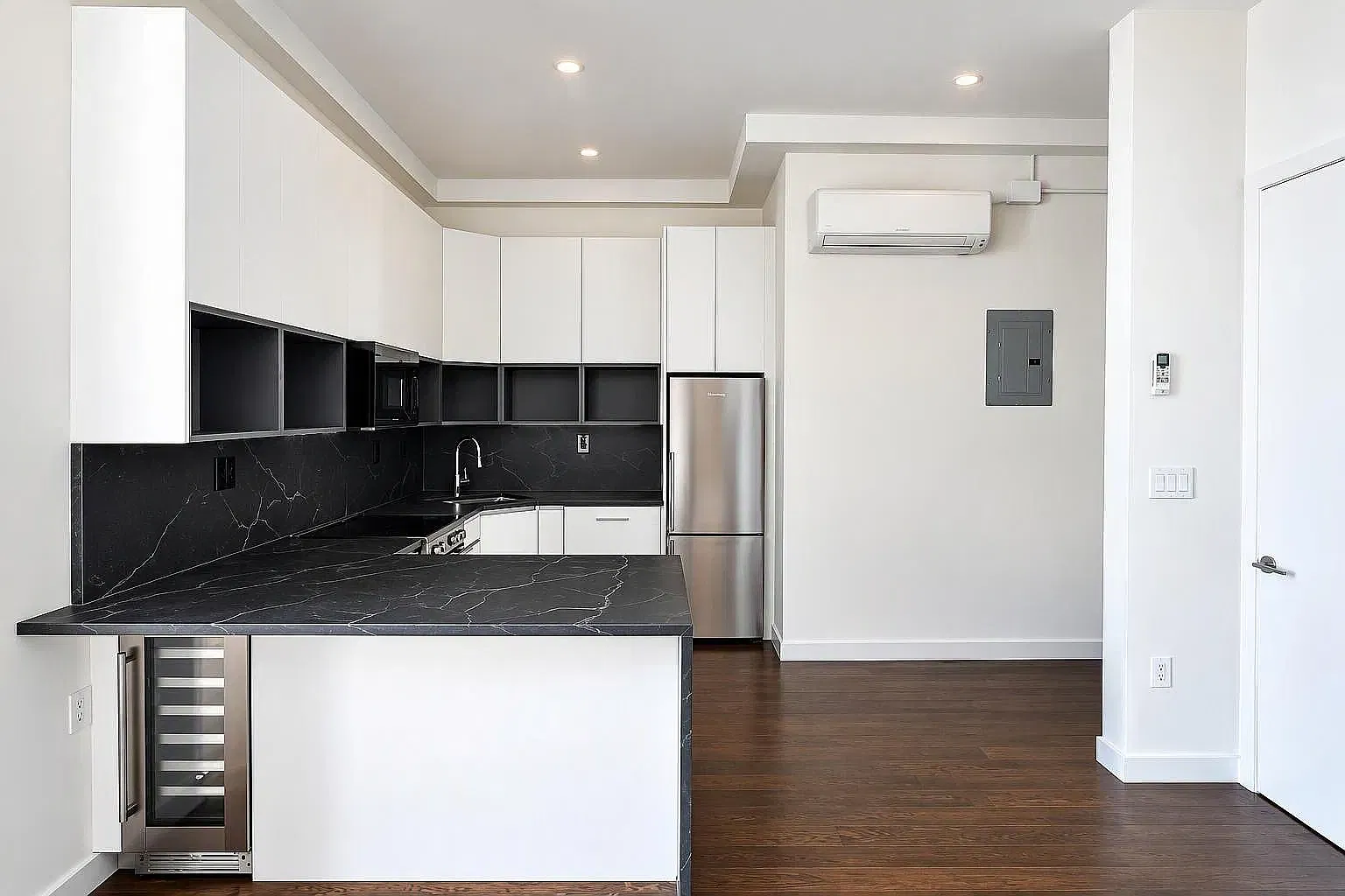 30 East 14th Street — Photo 4