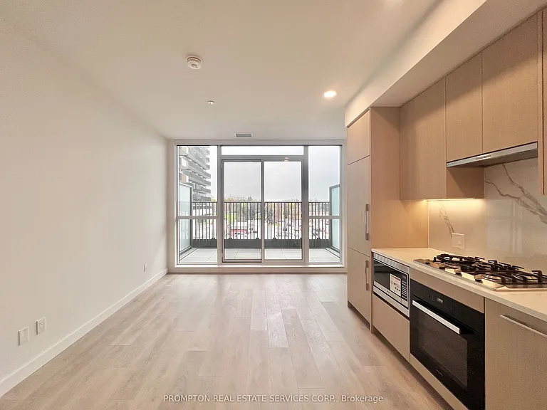 18 Esther Shiner Blvd #246 — Photo 3