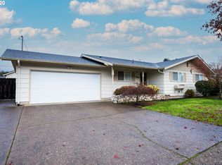 3828 Winslow Ave, Springfield, OR 97477