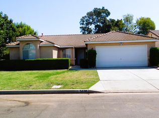 5486 N State St, Fresno, CA 93722