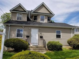 28 Hudson Ave, Roosevelt, NY 11575