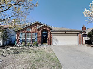 2212 Whispering Wind St, Fort Worth, TX 76108