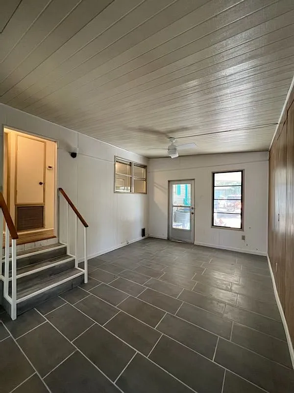 641 W Plantation Blvd — Photo 4