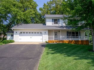 1424 17th Ave E, Menomonie, WI 54751