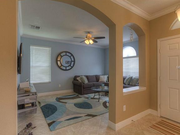 5th image of 3951 Chaucer Way