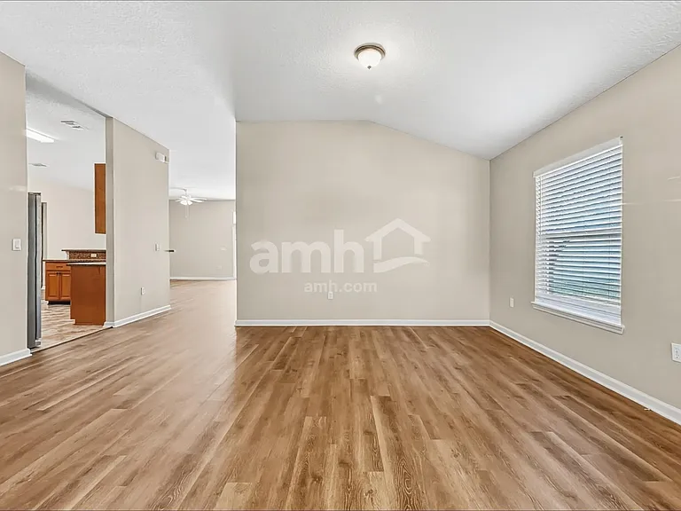 7244 Angela Dr — Photo 5