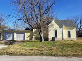246 W Clark St, Bartlett, TX 76511
