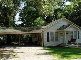 502 W Mill St, Blue Mountain, MS 38610