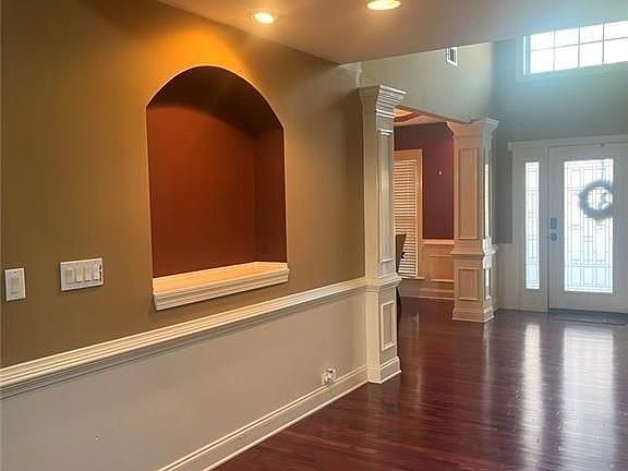 4th image of 3785 Shady Maple Dr