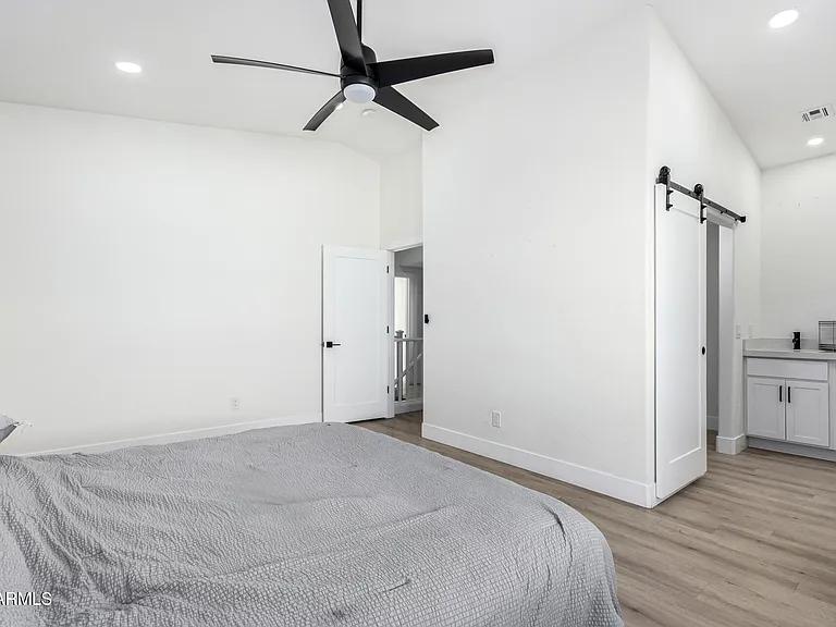 3034 N 39th St #12 — Photo 9