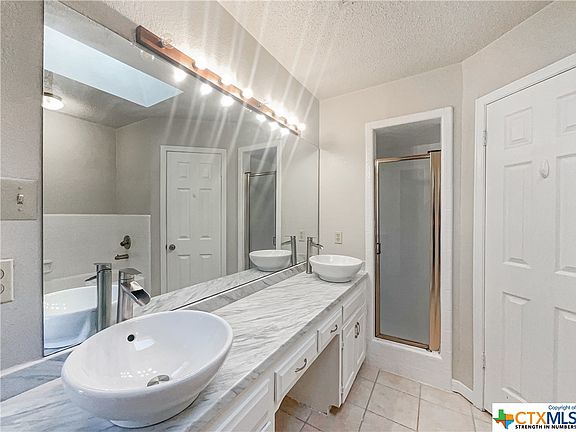 5th image of 2323 Whitney Dr