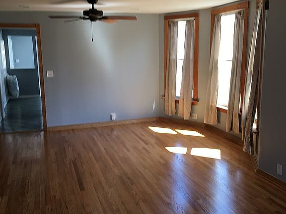 4th image of 4135 N Saint Louis Ave #2