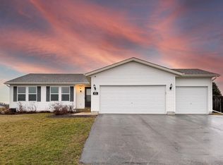 6874 Tupelo Rd, Loves Park, IL 61111