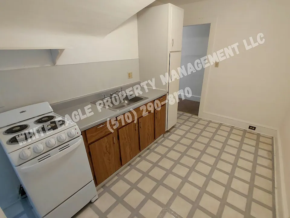 1618 Roselynn St #3