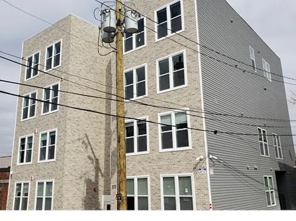 1212 Talbert St SE #203, Washington, DC 20020