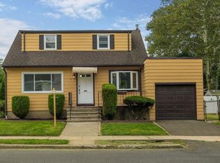 1072 Sayre Rd, Union, NJ 07083