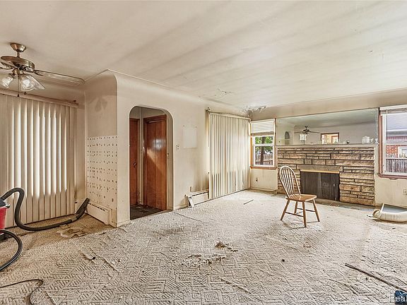 4th image of 13481 Harold Ave