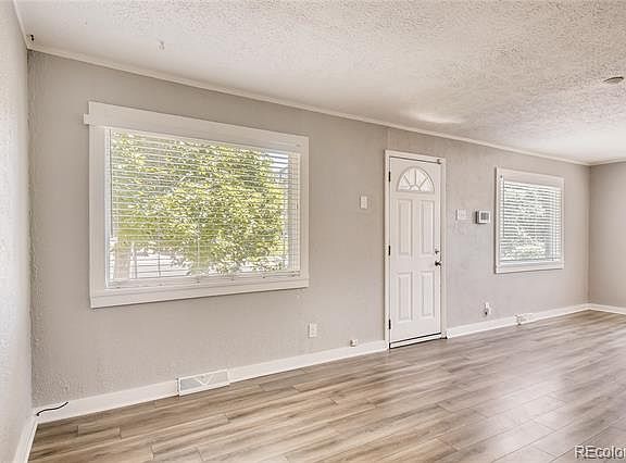 2nd image of 2760 W Hillside Ave