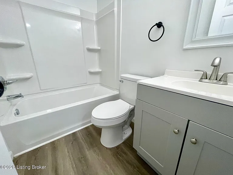 129 E Wellington Ave #4 — Photo 7