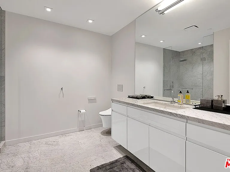 9000 W 3rd St #204 — Photo 16