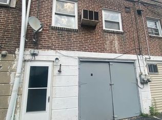 542 Snowden Rd, Upper Darby, PA 19082