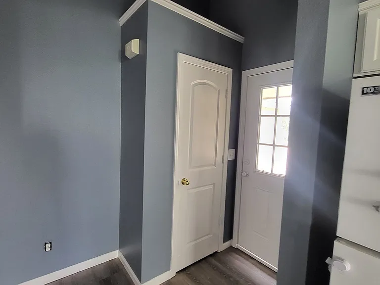 4400 SE Michigan Ave #4400 — Photo 7