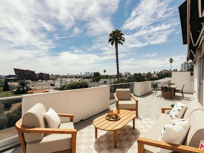 8703 W Knoll Dr UNIT 301, West Hollywood, CA, 90069