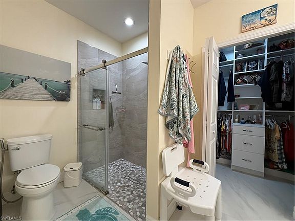 4th image of 1310 Charleston Square Dr APT 101