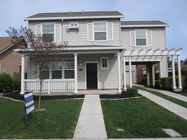 1st image of 1440 Gianna Pl