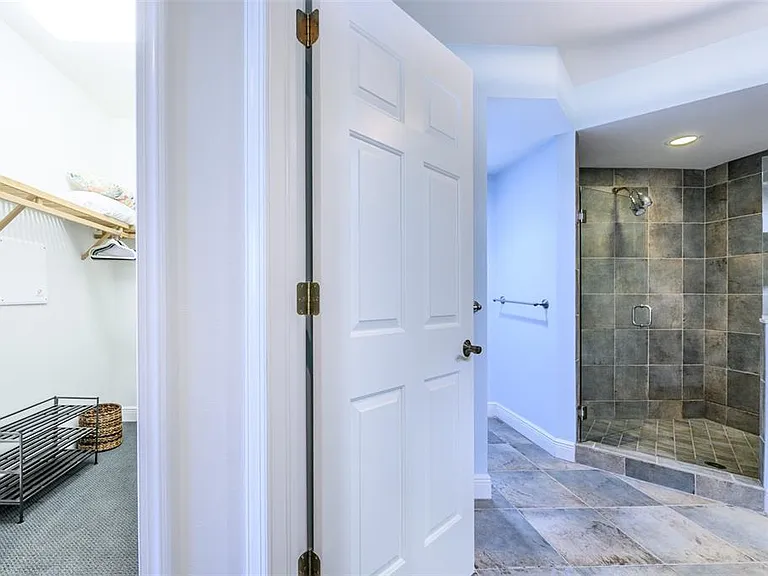 3313 Sunset Key Cir #104 — Photo 27