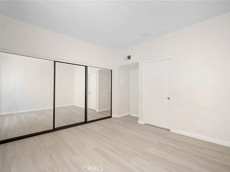 4328 Whitsett Ave — Photo 21