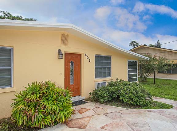 3rd image of 408 Palm Ave