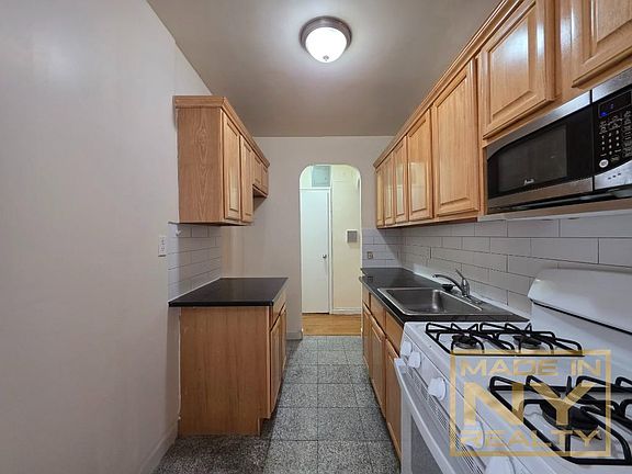 2nd image of 66-20 Wetherole St #2I